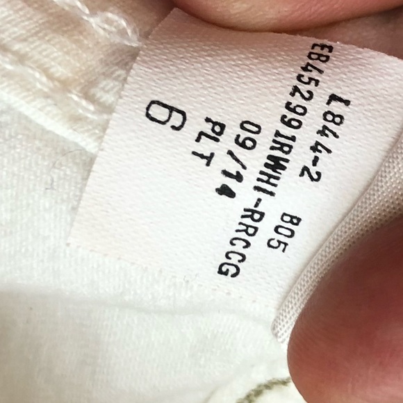 EDDIE BAUER straight leg white denim white jeans 6 - Picture 6 of 11